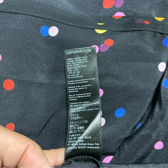 TopShop long sleeves polka dot blouse with tie in the back and on sleeves size 8 - Picture 11 of 11